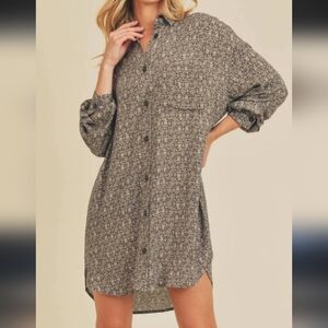 2/$40 ✨Dress Forum Button Up Tunic